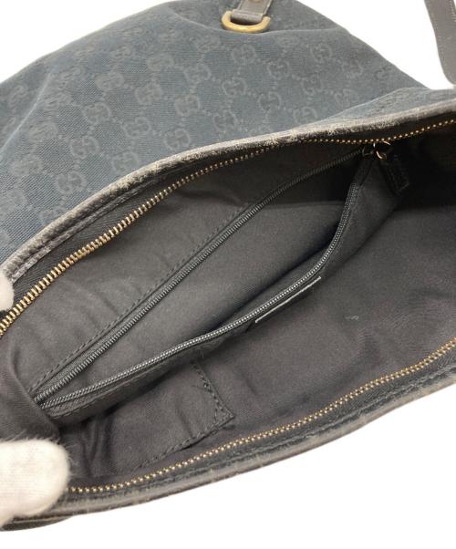 GUCCI（グッチ）GUCCI (グッチ) アビーショルダーバック ブラックの古着・服飾アイテム
