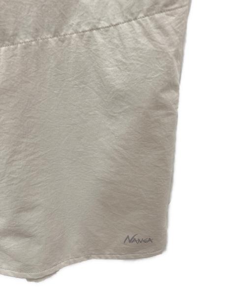 NANGA（ナンガ）NANGA (ナンガ) DOT AIR CLOTH COMFY SS SHIRT ベージュ サイズ:XLの古着・服飾アイテム