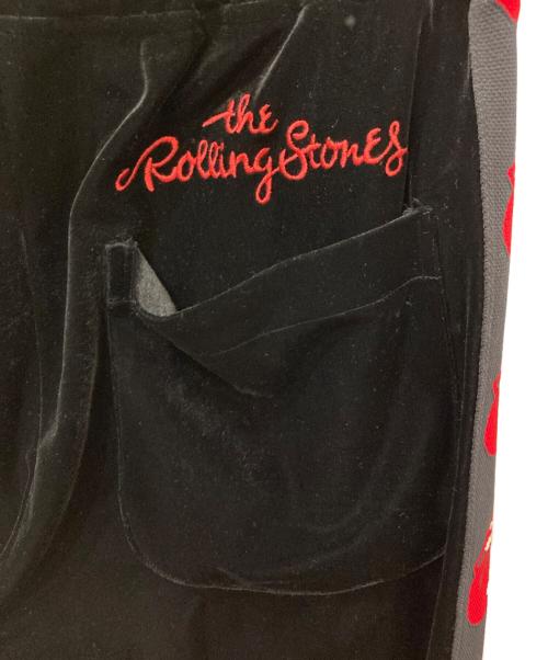 ROLLING STONES（ローリングストーンズ）ROLLING STONES (ローリングストーンズ) TMT (ティーエムティー) サイドロゴベロアトラックパンツ ブラック サイズ:Sの古着・服飾アイテム