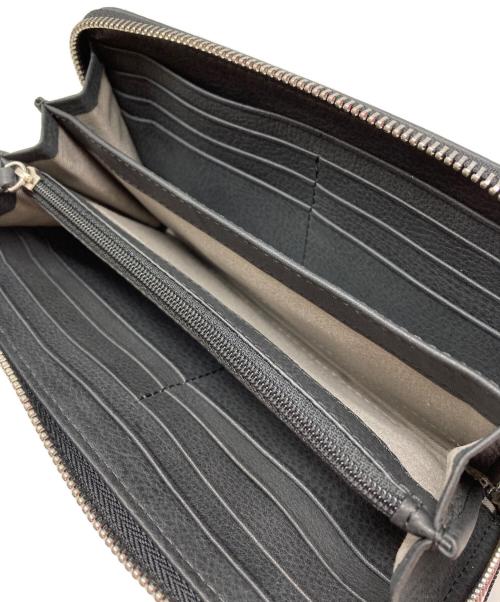 UGG（アグ）UGG (アグ) CLASSIC ZIP AROUND WALLET（クラシックジップアラウンドウォレット） ブラックの古着・服飾アイテム
