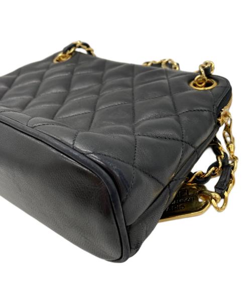 CHANEL（シャネル）CHANEL (シャネル) ラムスキン カンボンプレート チェーンショルダーハンドバッグ　マトラッセショルダーバッグ ブラックの古着・服飾アイテム