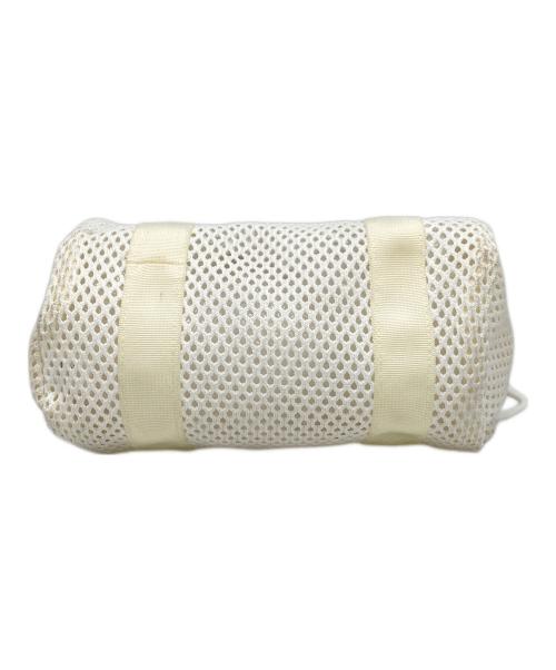 SUPREME（シュプリーム）SUPREME (シュプリーム) Mesh Mini Duffle Bag（メッシュ　ミニ　ダッフル　バッグ） ホワイトの古着・服飾アイテム