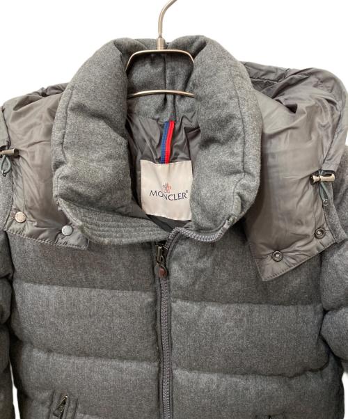 MONCLER（モンクレール）MONCLER (モンクレール) MONTGENEVRE GIUBBOTTO　モンジュネーブル　ジュボット グレーの古着・服飾アイテム