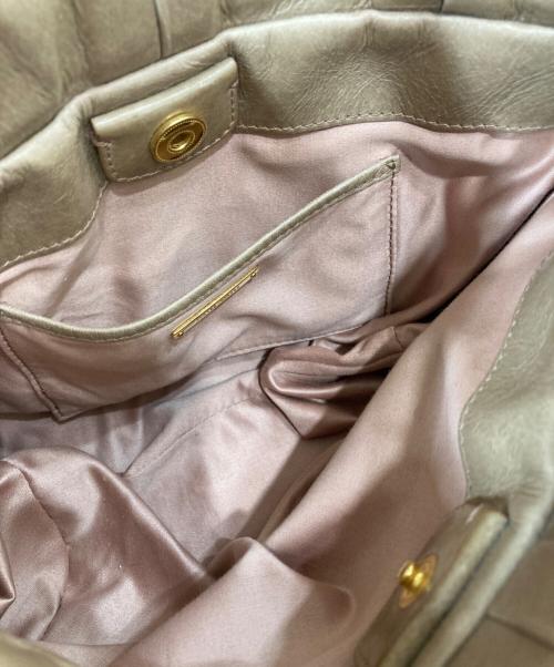 MIU MIU（ミュウミュウ）MIU MIU (ミュウミュウ) 2WAYショルダーバッグ ベージュの古着・服飾アイテム