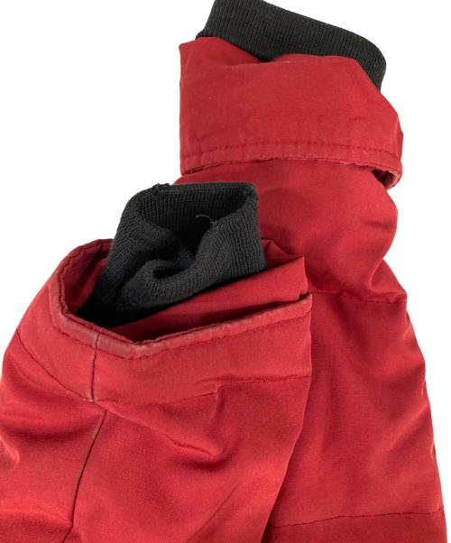 CANADA GOOSE（カナダグース）CANADA GOOSE (カナダグース) BELLEVILLE PARKA レッド サイズ:Mの古着・服飾アイテム
