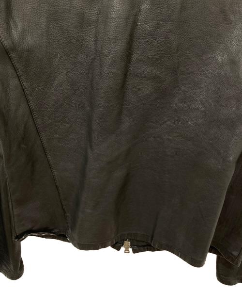 ISAMU KATAYAMA BACKLASH（イサムカタヤマ・バックラッシュ）ISAMU KATAYAMA BACKLASH (イサムカタヤマ・バックラッシュ) イタリアンタンニンカーフ製品染め襟付きブルゾン ブラック サイズ:Mの古着・服飾アイテム