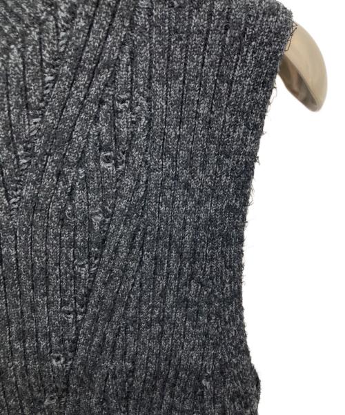 MAISON SPECIAL（メゾンスペシャル）MAISON SPECIAL (メゾンスペシャル) Curl Yarn Short Length Sleeveless Knit Tops グレー サイズ:FREE 未使用品の古着・服飾アイテム