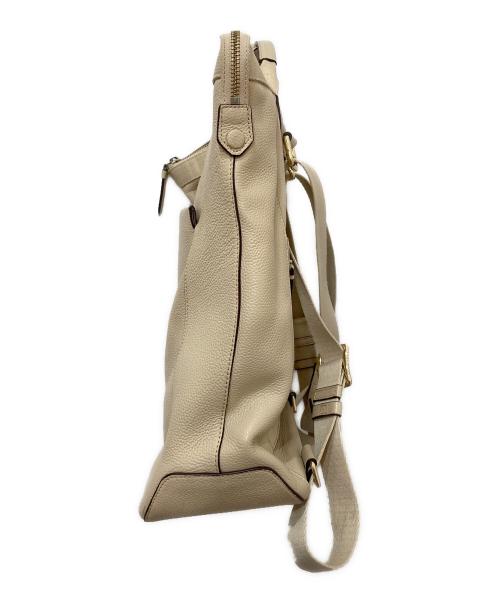 COLE HAAN（コールハーン）COLE HAAN (コールハーン) レザーコンバーチブル バックパック ベージュの古着・服飾アイテム