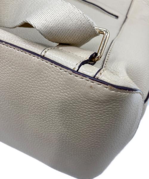 COLE HAAN（コールハーン）COLE HAAN (コールハーン) レザーコンバーチブル バックパック ベージュの古着・服飾アイテム
