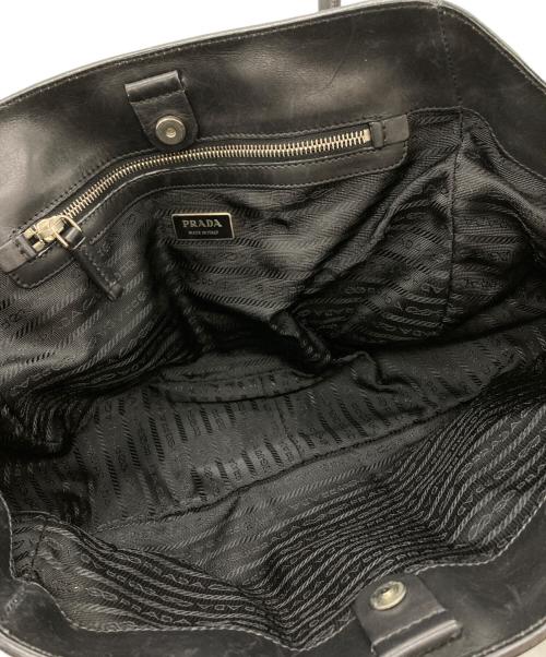 PRADA（プラダ）PRADA (プラダ) ロゴプレートハンドバッグ ブラックの古着・服飾アイテム