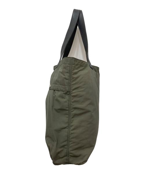 CELINE（セリーヌ）CELINE (セリーヌ) ロゴプレートハンドバッグ グリーンの古着・服飾アイテム