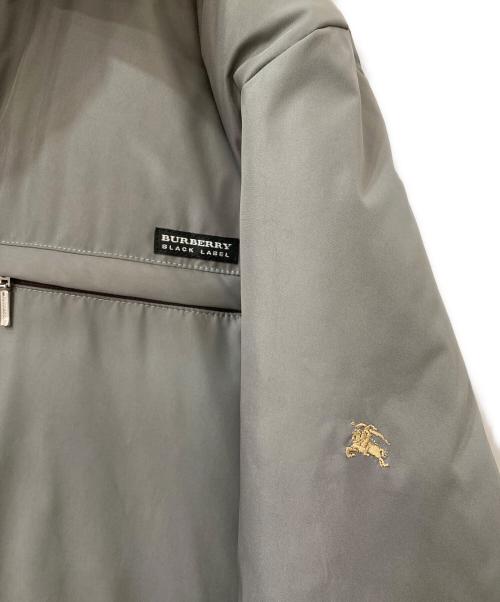 BURBERRY BLUE LABEL（バーバリー ブルー レーベル）BURBERRY BLUE LABEL (バーバリー ブルー レーベル) 裏ノヴァチェックダウンジャケット カーキ サイズ:Mの古着・服飾アイテム