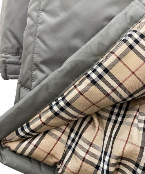 BURBERRY BLUE LABEL（バーバリー ブルー レーベル）BURBERRY BLUE LABEL (バーバリー ブルー レーベル) 裏ノヴァチェックダウンジャケット カーキ サイズ:Mの古着・服飾アイテム