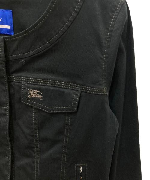 BURBERRY BLUE LABEL（バーバリー ブルー レーベル）BURBERRY BLUE LABEL (バーバリー ブルー レーベル) ロゴ刺繍ノーカラージャケット ブラック サイズ:38の古着・服飾アイテム