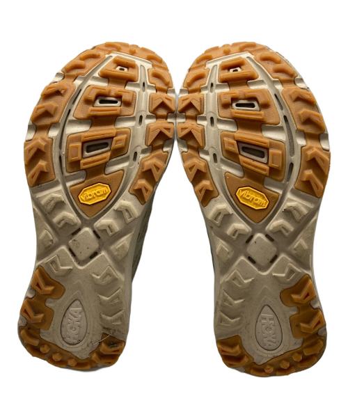 HOKAONEONE（ホカオネオネ）HOKAONEONE (ホカオネオネ) MAFATE THREE2 GRID JP ベージュ サイズ:27.5の古着・服飾アイテム