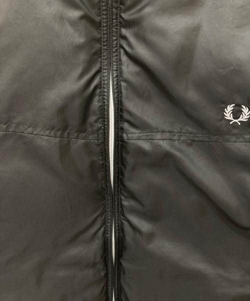 FRED PERRY（フレッドペリー）FRED PERRY (フレッドペリー) リバーシブルダウンジャケット ブラック サイズ:Oの古着・服飾アイテム