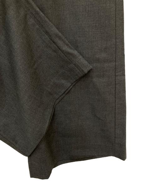 Col Pierrot（コルピエロ）Col Pierrot (コルピエロ) MUSE de Deuxieme Classe (ミューズ ドゥーズィエム クラス) Bare top All in one グレー サイズ:38の古着・服飾アイテム