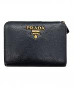 PRADAプラダ）の古着「2つ折り財布」｜ブラック