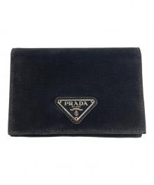 PRADA（プラダ）の古着「三角プレートカードケース」｜ブラック