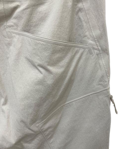 ARC'TERYX VEILANCE（アークテリクスヴェイランス）ARC'TERYX VEILANCE (アークテリクスヴェイランス) SPERE LT CARGO PANT ベージュ サイズ:30の古着・服飾アイテム