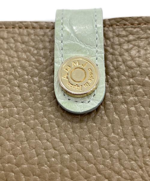 EAR（イア）EAR (イア) A.D.M.J. (エーディーエムジェイ) クロコ型押しカードケース ブラウンの古着・服飾アイテム