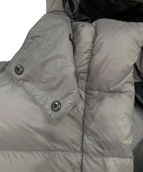 CANADA GOOSE（カナダグース）CANADA GOOSE (カナダグース) AROSA PARKA グレー サイズ:Mの古着・服飾アイテム
