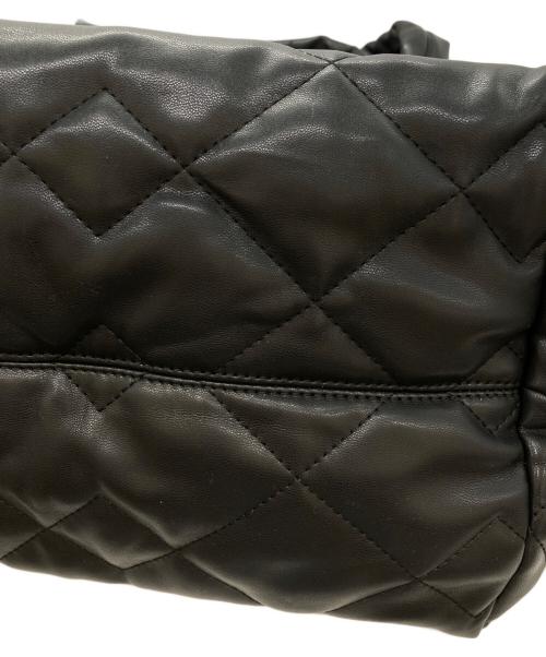 MARC JACOBS（マークジェイコブス）MARC JACOBS (マークジェイコブス) キルティングハンドバッグ ブラックの古着・服飾アイテム