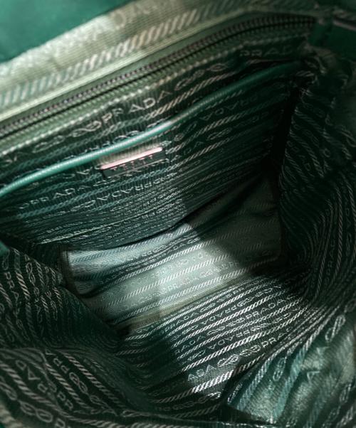PRADA（プラダ）PRADA (プラダ) 三角プレートミニリュック グリーンの古着・服飾アイテム