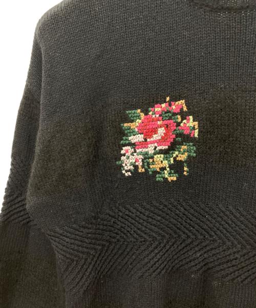 DAIRIKU（ダイリク）DAIRIKU (ダイリク) Flower Cross Embroidery Border Knit ブラック サイズ:記載無しの為実寸参照の古着・服飾アイテム