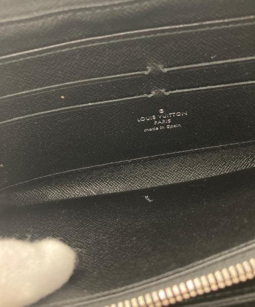 LOUIS VUITTON（ルイ ヴィトン）LOUIS VUITTON (ルイ ヴィトン) ラウンドファスナー財布　エピ　ジッピー・ウォレット ブラックの古着・服飾アイテム