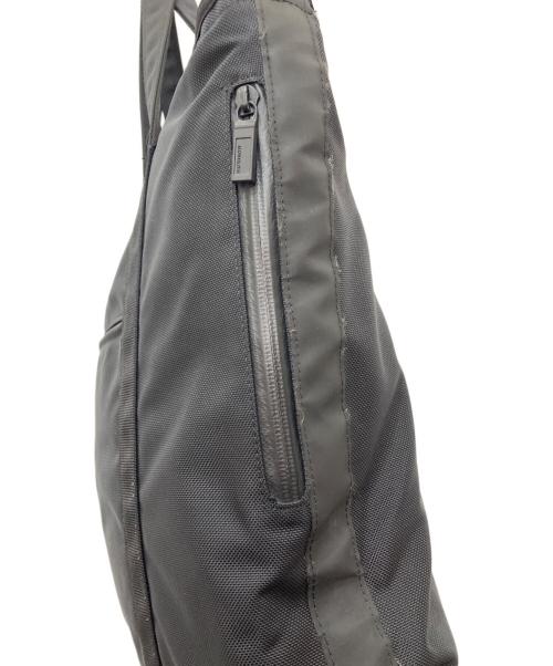 MONOLITH（モノリス）MONOLITH (モノリス) TOTE PRO M　トートバッグ ブラックの古着・服飾アイテム