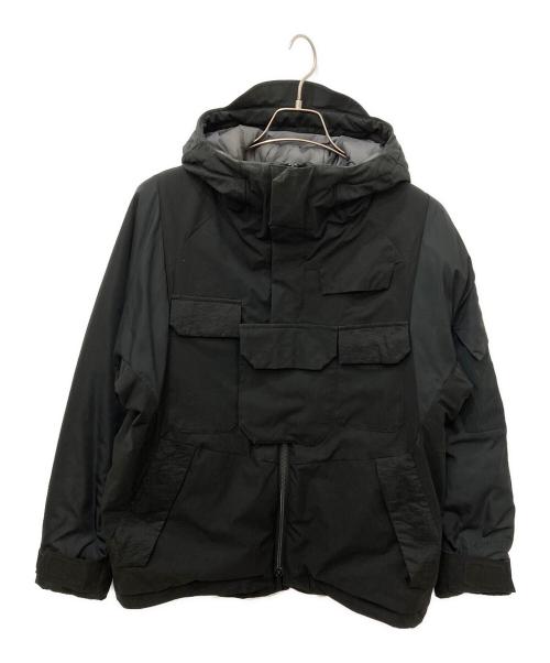 WHITE MOUNTAINEERING（ホワイトマウンテ二アニング）WHITE MOUNTAINEERING (ホワイトマウンテ二アニング) フーデッド中綿ジャケット ブラックの古着・服飾アイテム