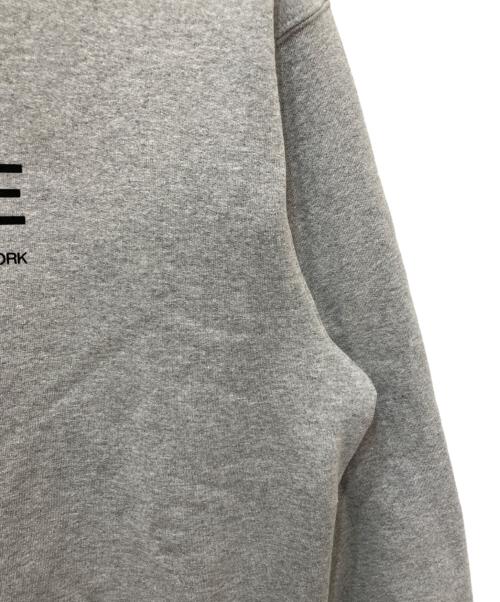 SUPREME（シュプリーム）Supreme (シュプリーム) Established Crewneck グレー サイズ:Mの古着・服飾アイテム