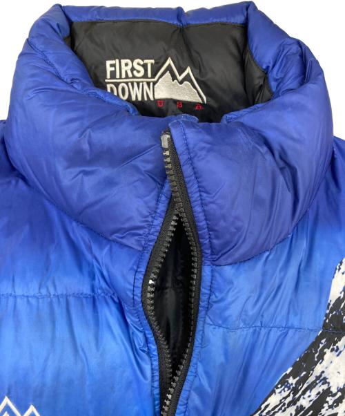 FIRST DOWN（ファーストダウン）FIRST DOWN (ファーストダウン) リバーシブル雪山柄ダウンジャケット ブルー サイズ:Sの古着・服飾アイテム