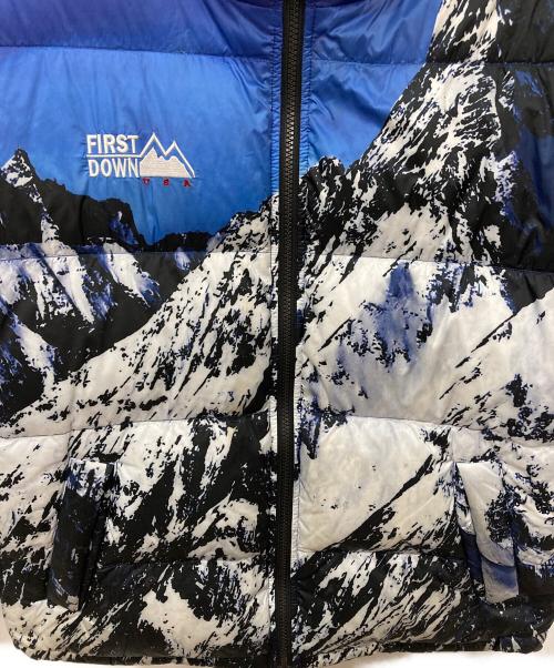 FIRST DOWN（ファーストダウン）FIRST DOWN (ファーストダウン) リバーシブル雪山柄ダウンジャケット ブルー サイズ:Sの古着・服飾アイテム