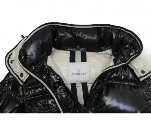 MONCLER（モンクレール）MONCLER (モンクレール) ダウンジャケット ブラック サイズ:1の古着・服飾アイテム