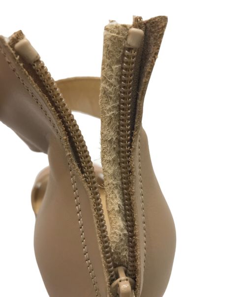MM6 Maison Margiela（エムエムシックスメゾンマルジェラ）MM6 Maison Margiela (エムエムシックス メゾンマルジェラ) アンクルサンダル ベージュ サイズ:37の古着・服飾アイテム