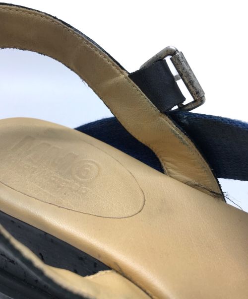 MM6 Maison Margiela（エムエムシックスメゾンマルジェラ）MM6 Maison Margiela (エムエムシックス メゾンマルジェラ) デニムサンダル インディゴ サイズ:36の古着・服飾アイテム