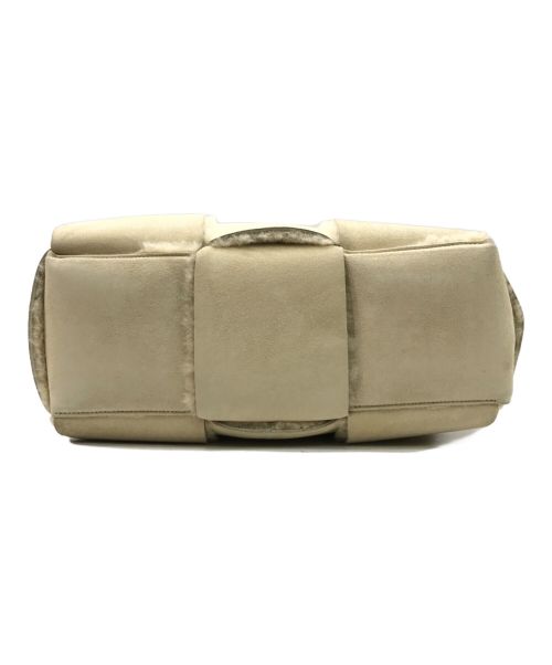 BOTTEGA VENETA（ボッテガベネタ）BOTTEGA VENETA (ボッテガベネタ) ザ アルコ スエードトートバッグ ベージュの古着・服飾アイテム