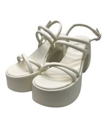 CHARLES & KEITH（チャールズアンドキース）の古着「ネリッサ チューブラープラットフォームサンダル」｜ホワイト
