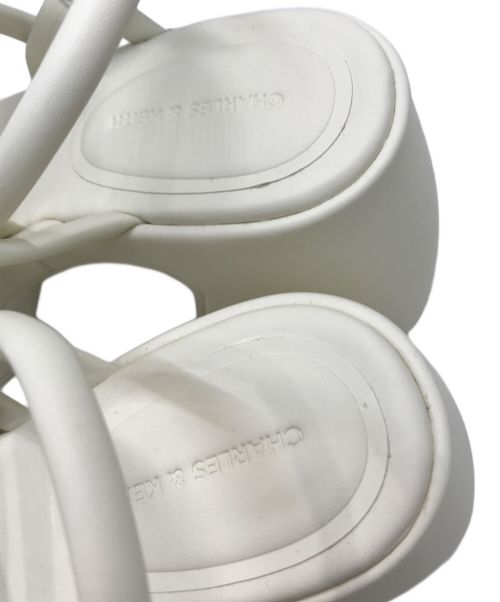 CHARLES & KEITH（チャールズアンドキース）CHARLES & KEITH (チャールズ＆キース) ネリッサ チューブラープラットフォームサンダル ホワイト サイズ:41の古着・服飾アイテム