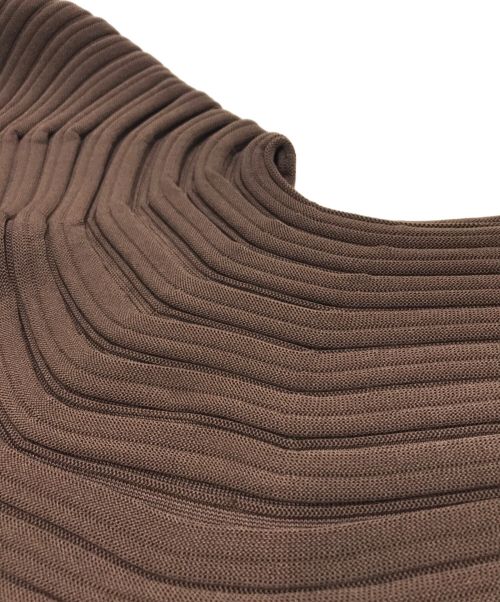 PLEATS PLEASE ISSEY MIYAKE（プリーツプリーズ イッセイミヤケ）PLEATS PLEASE ISSEY MIYAKE (プリーツプリーズ イッセイミヤケ) MUSHROOM KNITワンピース ブラウン サイズ:不明の古着・服飾アイテム
