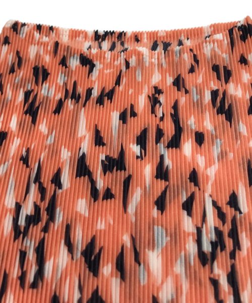 PLEATS PLEASE ISSEY MIYAKE（プリーツプリーズ イッセイミヤケ）PLEATS PLEASE ISSEY MIYAKE (プリーツプリーズ イッセイミヤケ) SPRINKLE MIST オレンジ サイズ:3の古着・服飾アイテム