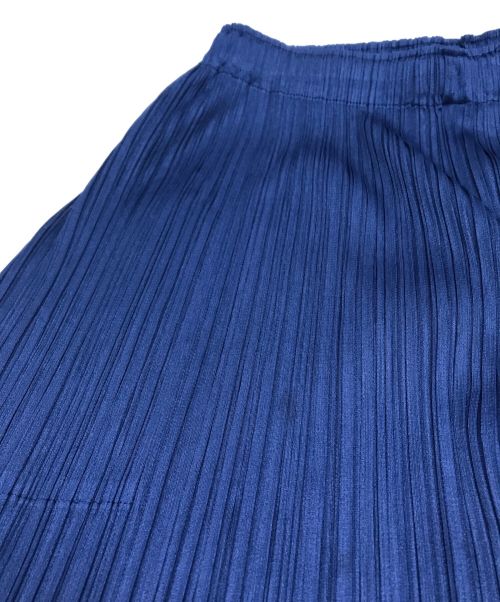 PLEATS PLEASE ISSEY MIYAKE（プリーツプリーズ イッセイミヤケ）PLEATS PLEASE ISSEY MIYAKE (プリーツプリーズ イッセイミヤケ) MONTHLY COLORS : JUNE PANTS ネイビー サイズ:3の古着・服飾アイテム