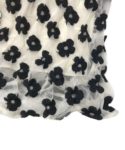 leur logette（ルールロジェット）leur logette (ルールロジェット) フラワーワンピース ホワイト×ブラック サイズ:1 未使用品の古着・服飾アイテム