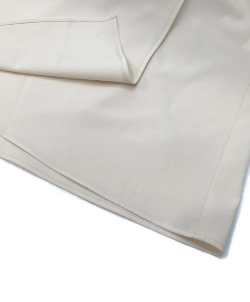 FRAY ID（フレイ アイディー）FRAY ID (フレイ アイディー) キャミソールワンピース ベージュ サイズ:1 未使用品の古着・服飾アイテム