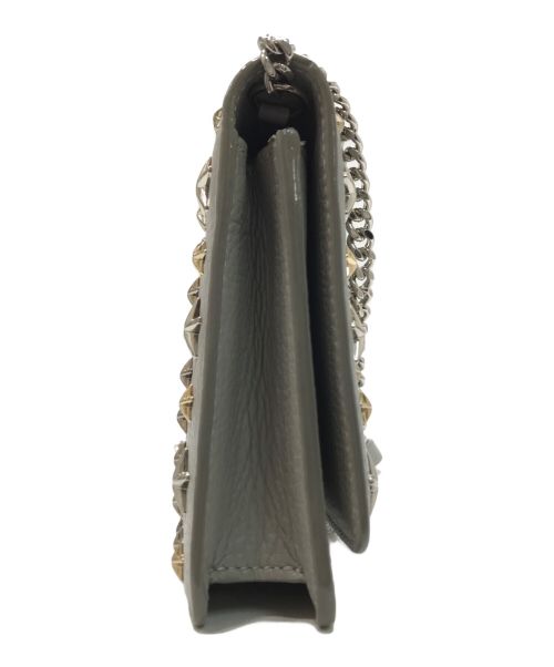 JIMMY CHOO（ジミーチュウ）JIMMY CHOO (ジミーチュウ) スタースタッズ付きメタリックソフトグレイニーカーフレザー・ミニバッグ グレーの古着・服飾アイテム