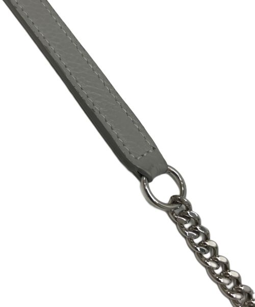 JIMMY CHOO（ジミーチュウ）JIMMY CHOO (ジミーチュウ) スタースタッズ付きメタリックソフトグレイニーカーフレザー・ミニバッグ グレーの古着・服飾アイテム