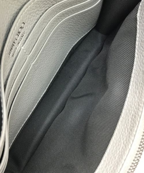 JIMMY CHOO（ジミーチュウ）JIMMY CHOO (ジミーチュウ) スタースタッズ付きメタリックソフトグレイニーカーフレザー・ミニバッグ グレーの古着・服飾アイテム