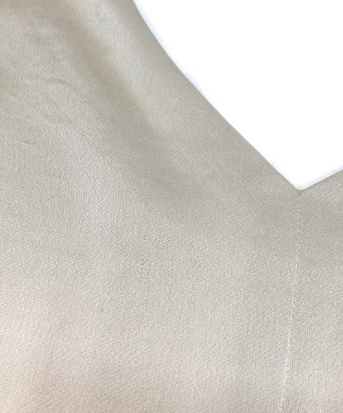 BACCA（バッカ）BACCA (バッカ) ソフトサテン キャミソールワンピース ベージュ サイズ:36の古着・服飾アイテム